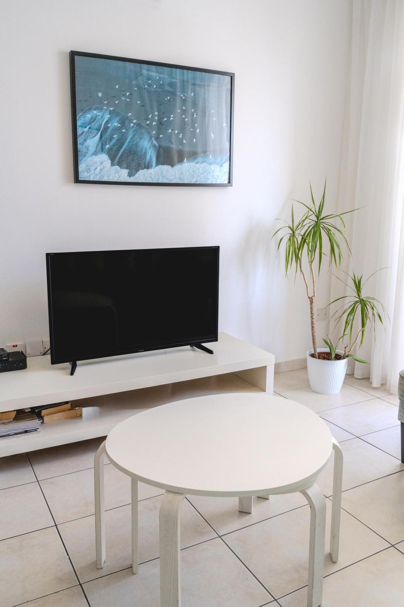 Violet Dusk City Center Flat Ларнака Екстериор снимка