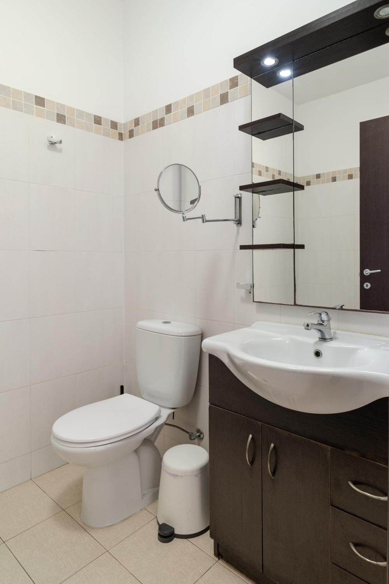 Violet Dusk City Center Flat Ларнака Екстериор снимка