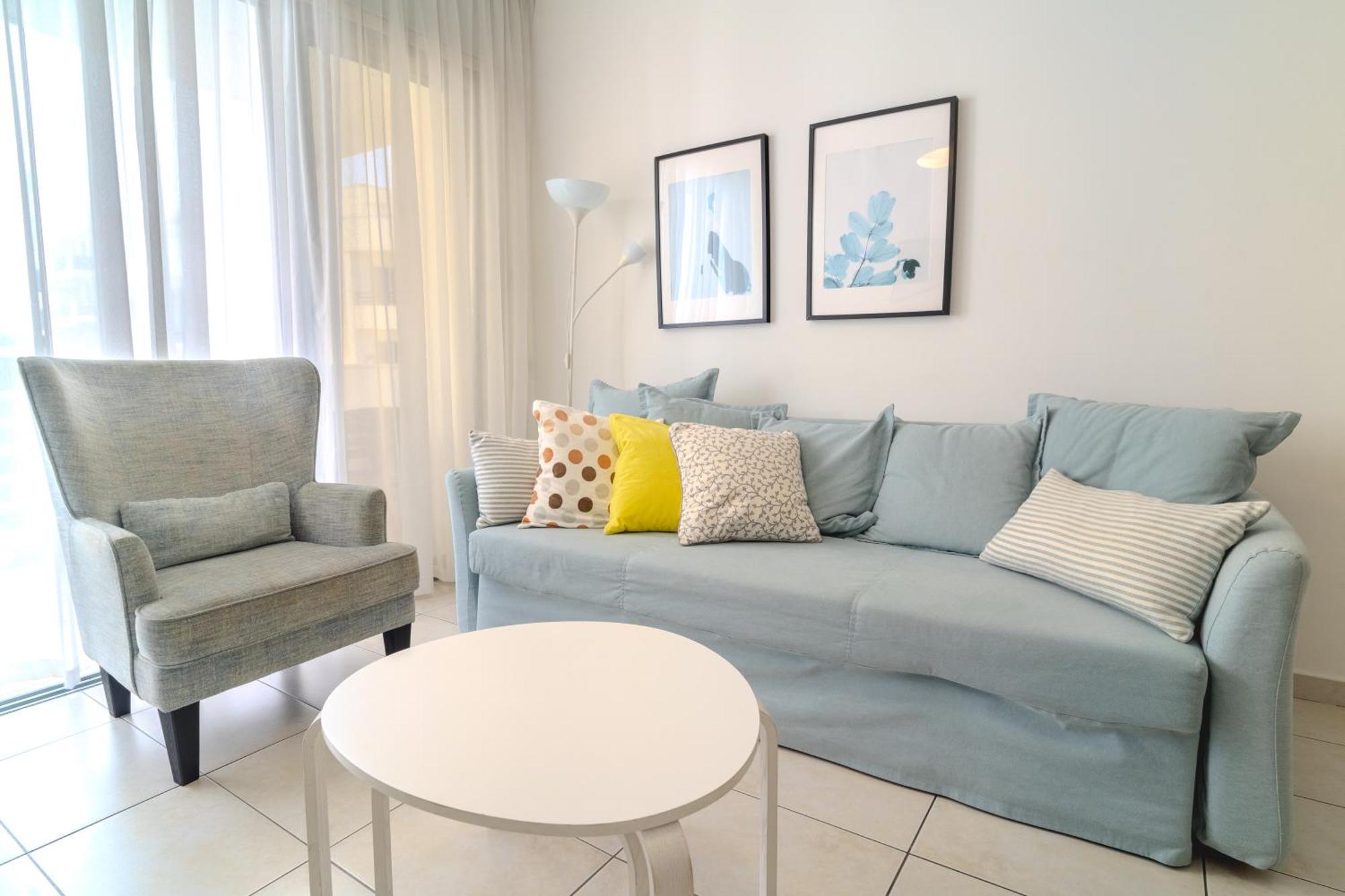 Violet Dusk City Center Flat Ларнака Екстериор снимка