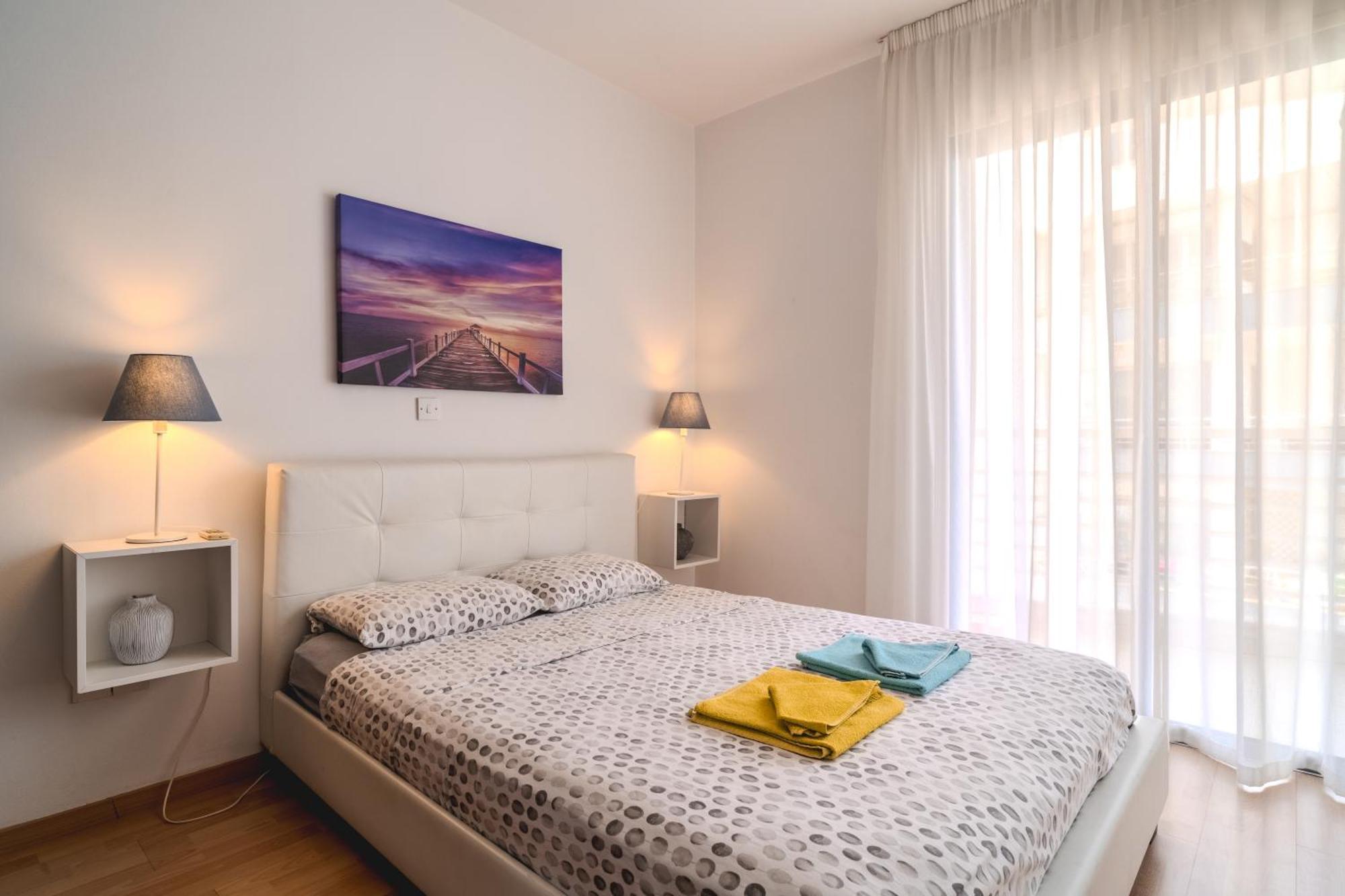 Violet Dusk City Center Flat Ларнака Екстериор снимка